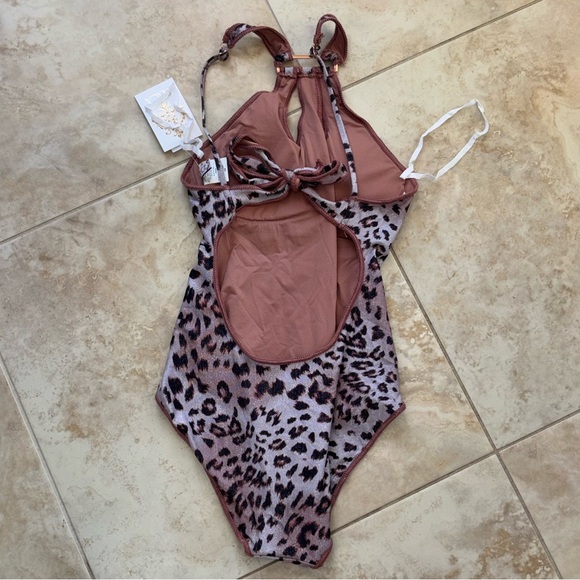 Becca Swimwear Cheetah Print One Piece NWT - Picture 7 of 7
